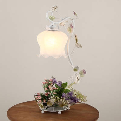 Single-Bulb Table Light Pastoral Living Room Night Lamp with Floral Frosted Glass Shade in White/Red