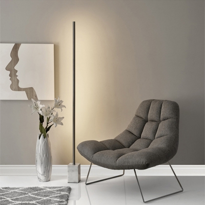 Black/Gold Straight Rod Floor Light Minimalism Metallic LED Floor Standing Lamp for Bedroom