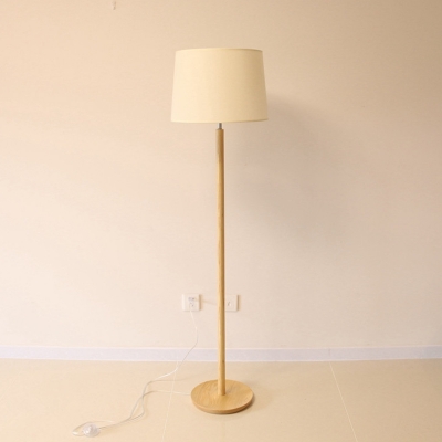 Minimal Single-Bulb Floor Reading Light Wood Straight Floor Lamp with Drum Fabric Shade