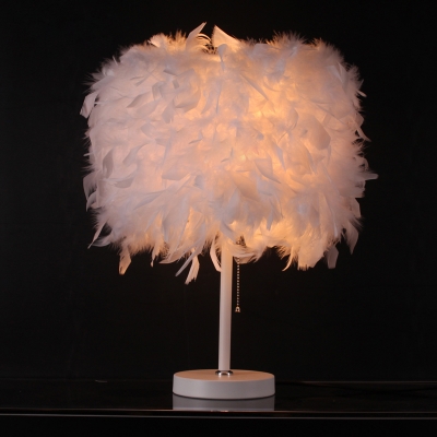Feather Drum Shaped Table Light Modernist 1-Head White/Red/Pink Nightstand Lamp for Girls Bedroom