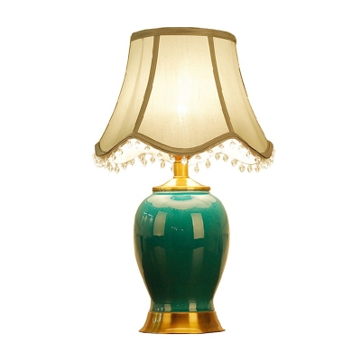 Flared/Scalloped/Tapered Night Lamp Modernist Fabric 1 Head Living Room Table Light with Urn Shaped Base in Green/Light Green
