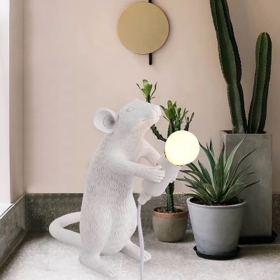 Novelty Art Decor Mouse Night Lighting Resin Single Child Bedside Table Lamp in White