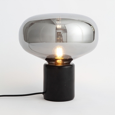 Postmodern Alien Nightstand Light Chrome Mirror Glass Single Living Room Table Lamp in Black, 9.5