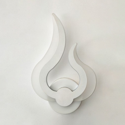 Minimalistic Seaweed Shaped Wall Light Kit Acrylic Living Room LED Sconce Lamp in Warm/White Light