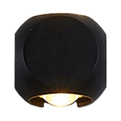 Simple Style 2/4-Bulb LED Wall Light Black/White Cubic Wall Washer Sconce with Metal Shade for Corridor