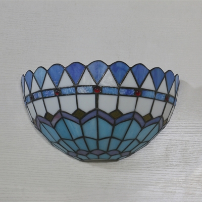 Patterned Glass Yellow/Blue/Green Sconce Half-Bowl Shaped Single Tiffany Wall Lamp for Living Room