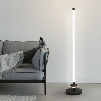 Simplicity Slim Tube Floor Lamp Metal Living Room LED Standing Floor Light in Black/Gold