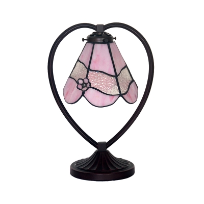 Pink Glass Scalloped Table Lighting Vintage 1-Light Coffee Nightstand Lamp with Loving Heart Frame