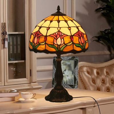 1 Head Dome Nightstand Light Traditional Yellow Stained Glass Table Lamp for Bedroom