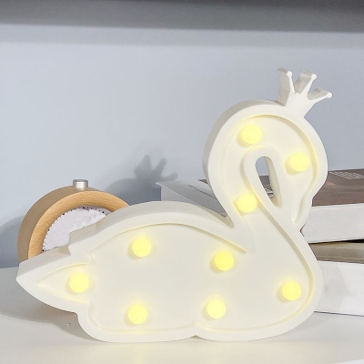 Red/Pink/Blue Swan Mini Night Light Cartoon Plastic Battery Powered LED Wall Lamp for Girls Room