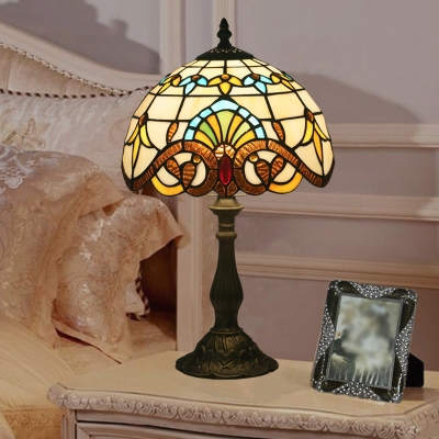 Baroque Hemispherical Table Lighting 1 Head Stained Glass Nightstand Light in Gold