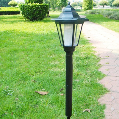 1 Pc Retro Style Conic Ground Lantern Light Metallic Outdoor Solar LED Stake Lamp in Black, White/Yellow Light