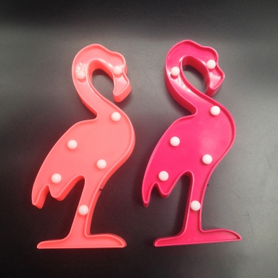 Pink/Red Flamingo Mini Night Light Stylish Nordic Plastic Battery LED Wall Night Lamp