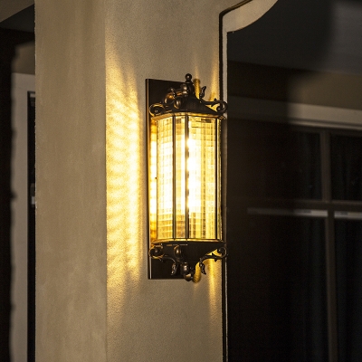 Rectangle Patio Wall Lighting Ideas Rural Clear Grid Glass Single Bronze Wall Sconce, 8.5