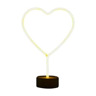 Nordic Loving Heart/Star Shaped Night Light Plastic Girls Bedside LED Table Lamp with Round Base in White