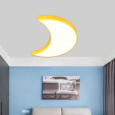 Small/Large Cartoon LED Flushmount Blue/Yellow Crescent Ceiling Light with Acrylic Shade for Kindergarten