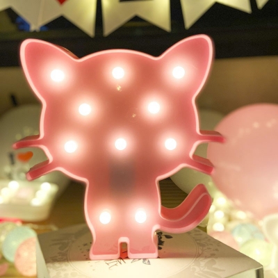 Cat/Giraffe/Dinosaur LED Night Lamp Cartoon Plastic Red/Pink/White Battery Powered Wall Light with Back Power Switch