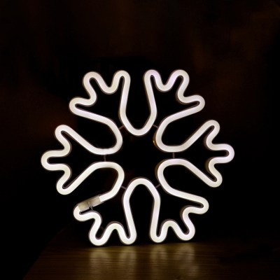 Snowflake/Deer/Clover Mini LED Night Lamp Kids Style Plastic White Battery USB Wall Light for Bedroom