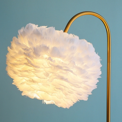 Gooseneck Metal Floor Reading Lamp Postmodern 1-Bulb Floor Light with Tray and Dome Feather Shade