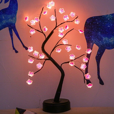 Plum Blossom Table Light Artistic Plastic Living Room Battery LED Nightstand Lamp in Black