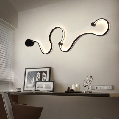Meandering LED Sconce Lamp Minimalism Acrylic Living Room Wall Mount Light in Black