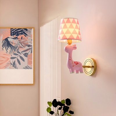 Kids Giraffe Wall Mounted Light Resin Childrens Room Reading Lamp with Fabric Shade in Pink