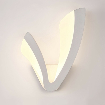Leaf Shaped LED Sconce Wall Light Nordic Acrylic Living Room Wall Lamp Fixture in White