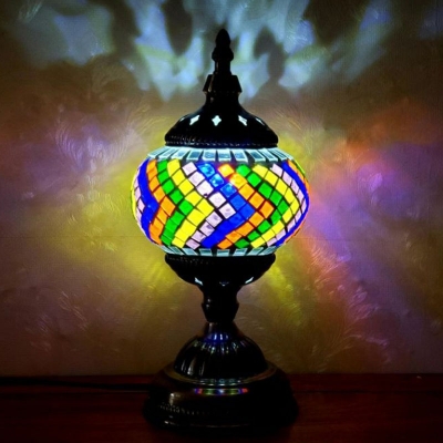 Hand-Cut Stained Glass Globe Night Light Retro Style 1 Head Bedroom Table Lighting