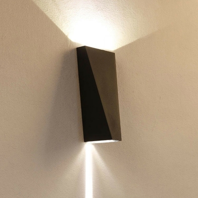 Shaded LED Wall Sconce Lighting Minimalist PVC Black Wall Lamp Fixture for Backyard