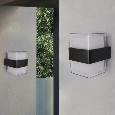 Dual-Shaded Plastic Wall Lamp Fixture Modern Black and White LED Wall Sconce for Yard