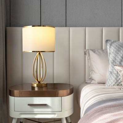 Fabric Drum Shade Table Lighting Minimalism 1-Light Living Room Nightstand Lamp Ideas