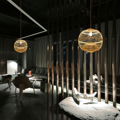 Contemporary Sphere Pendant Light Bamboo Single-Bulb Restaurant Suspension Light in Wood