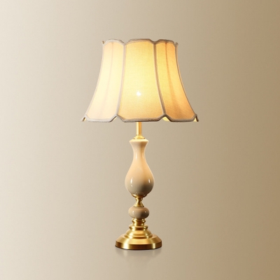 Paneled Bell Fabric Night Light Traditional 1-Light Living Room Table Lamp with Scalloped Trim in White