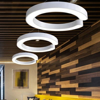 Geometrical Acrylic Chandelier Light Fixture Modern LED Hanging Pendant Light for Gymnasium