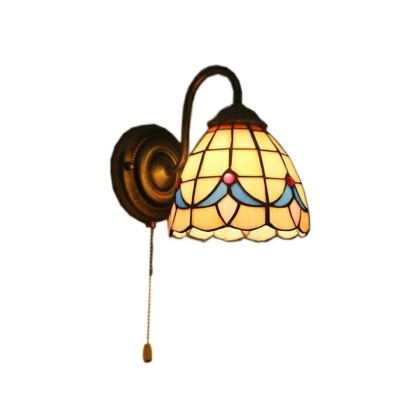 Grid Glass Bell Shaped Wall Light Fixture Tiffany 1-Bulb Brass Finish Sconce Lamp with Pull Chain