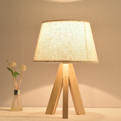 White Lampshade Table Light Modern 1 Bulb Fabric Nightstand Light with Wooden Base