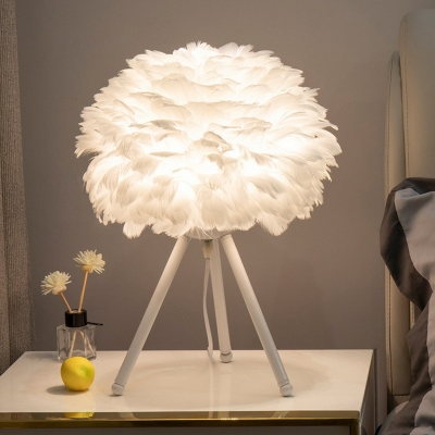Goose Feather Domed Table Light Nordic 1-Bulb Tripod Nightstand Lamp for Bedroom