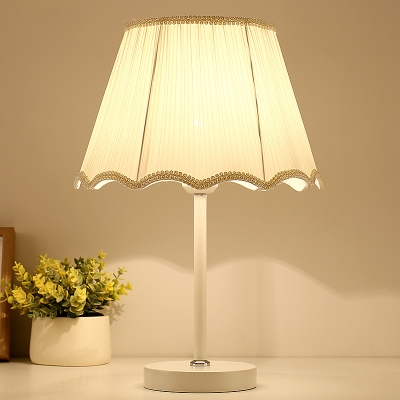 Tapered Nightstand Light Nordic Pleated Fabric Single-Bulb Table Lamp with Braided Waveform Trim