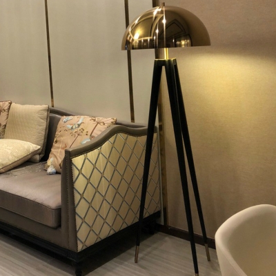 Metal Dome Floor Light Postmodern 1-Light Black-Gold Standing Lamp with Tripod for Living Room
