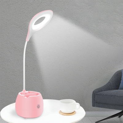 Eye Caring Modern LED Desk Light Pen Holder Design USB Charging Port Desk Lamp with Flexible Gooseneck