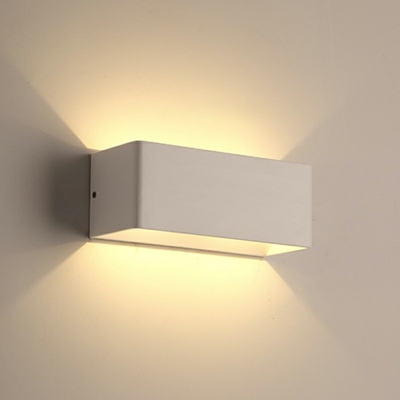 Geometric Shape LED Wall Light Designers Style Energy Efficient Metal Wall Sconce for Balcony in Warm Light