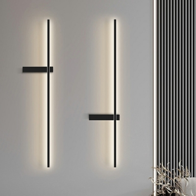 Linear Aluminum Wall Sconce Minimalist Bedroom LED Black 1-Light Wall Lamp