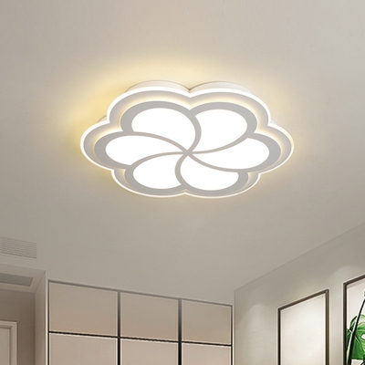 White LED Flush Mount Lighting Modern Style Acrylic Bedroom Flush Mount Ceiling Light Fixture