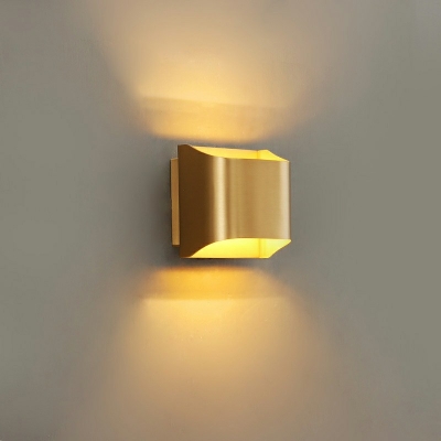 Golden Contemporary Creative Indoor Wall Light Metal Sconces Inner LED Wall Lighting for Balcony TV Wall Besides
