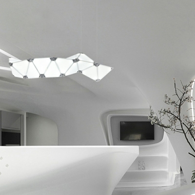 Artistic Living Room White Suspension Lighting Irregular Design Aluminum LED Chandelier