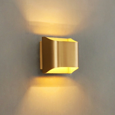 Golden Contemporary Creative Indoor Wall Light Metal Sconces Inner LED Wall Lighting for Balcony TV Wall Besides