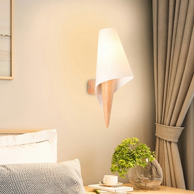 Creative Wooden Wall Lamp 1 Head 14 Inchs Height Glass Shade Wall Sconce for Corridor Bedroom