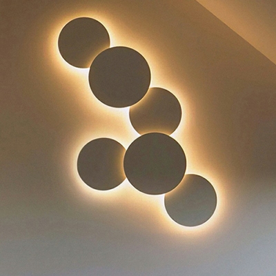 Creative Eclipse Wall Lighting Fixtures Modern Metal LED Wall Mount Lamp for Living Room in White