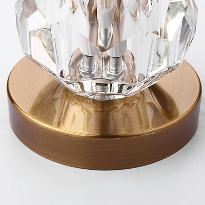Modern Crystal Flush Mount Ceiling Light Single-Bulb Geometric Flush Mount Light for Stiiting Room
