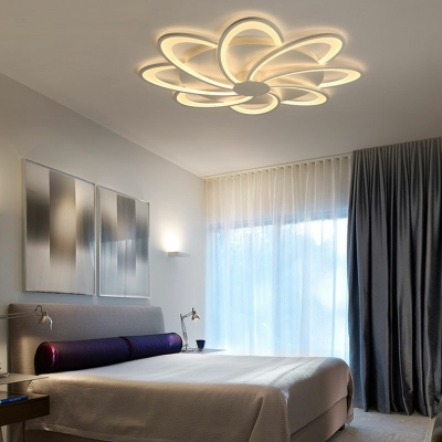 Modern Style Flower Shaped Flush Mount Light Acrylic 8 Light Ceiling Light for Living Room
